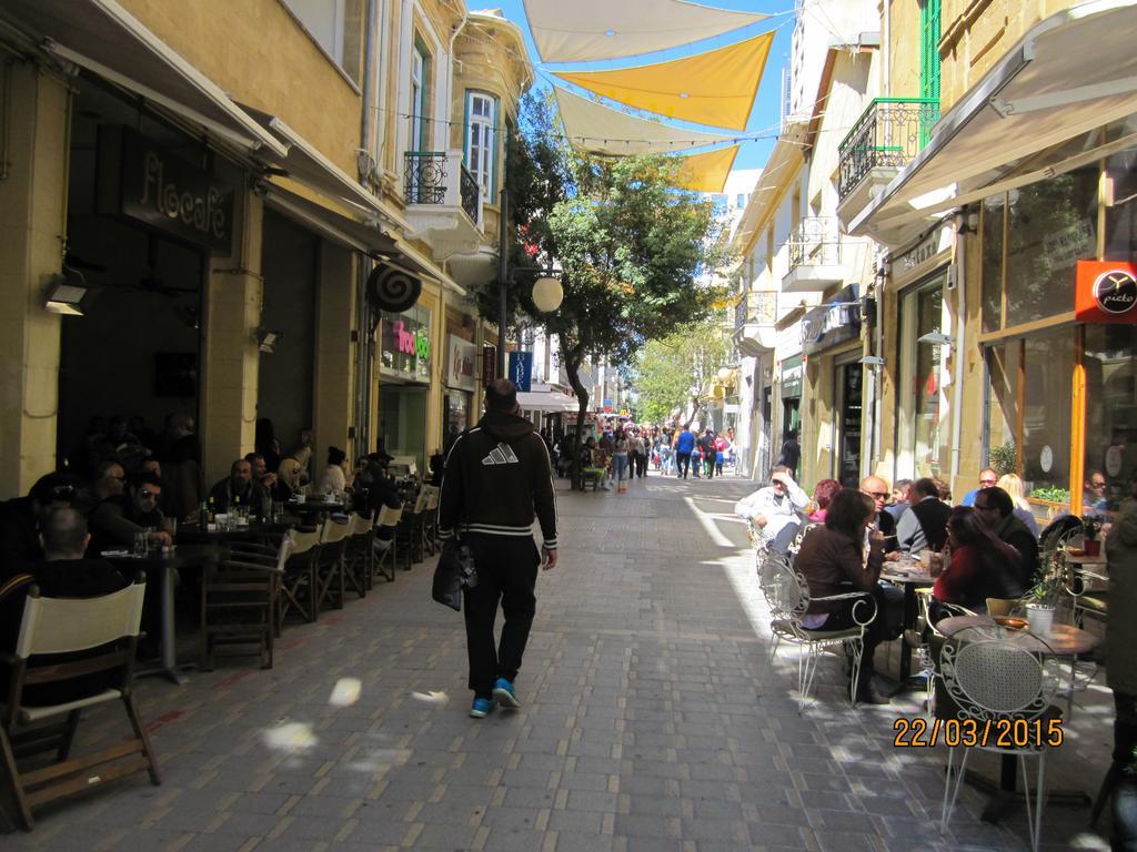 Apartmán Downtown Living By 'Flats Nicosia' Pokoj fotografie